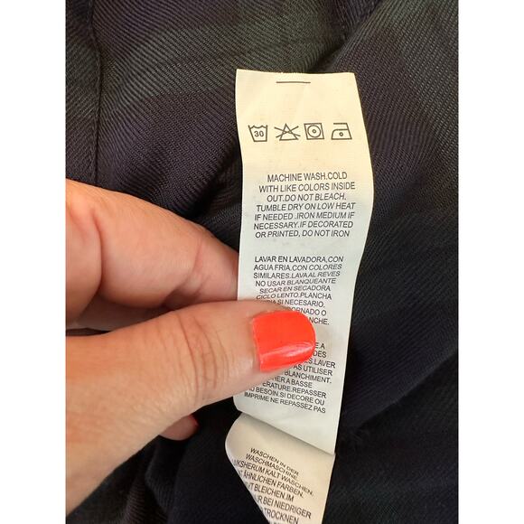 JustFab blue green plaid ruffled long sleeves button blouse size Small - Picture 5 of 10